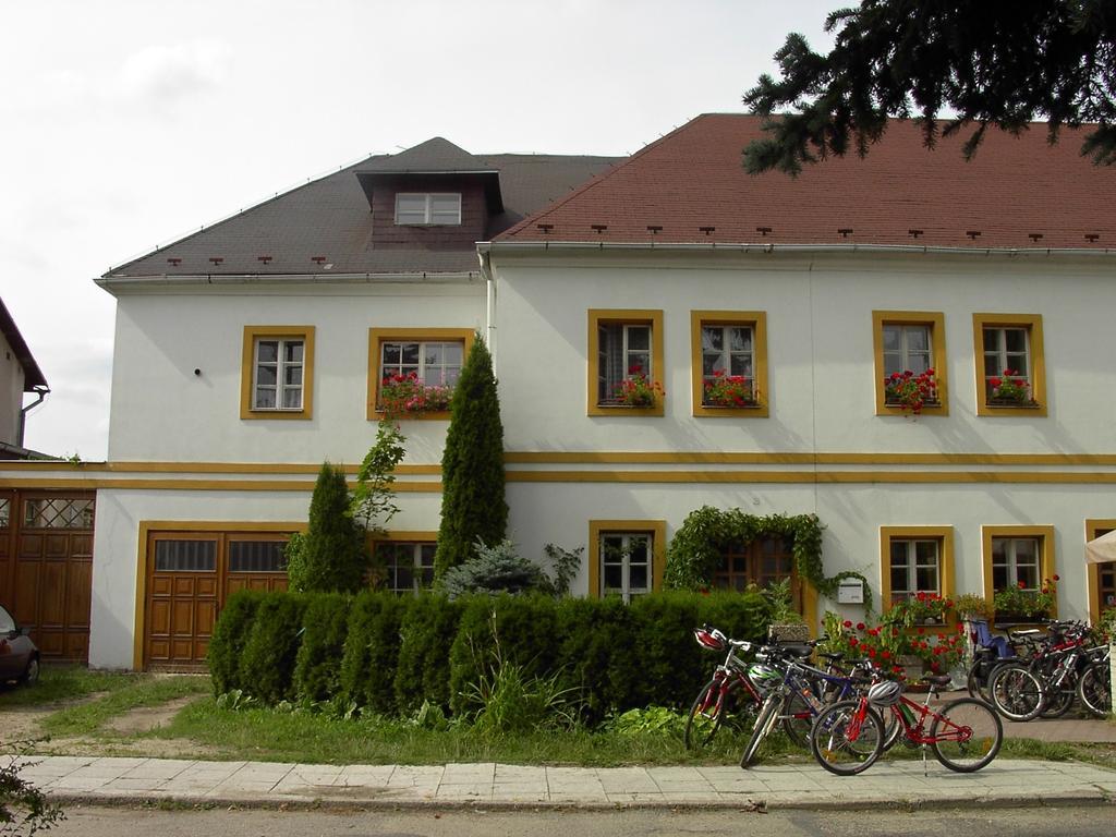 Pension A Restaurace Rudolec 호텔 Český Rudolec 외부 사진