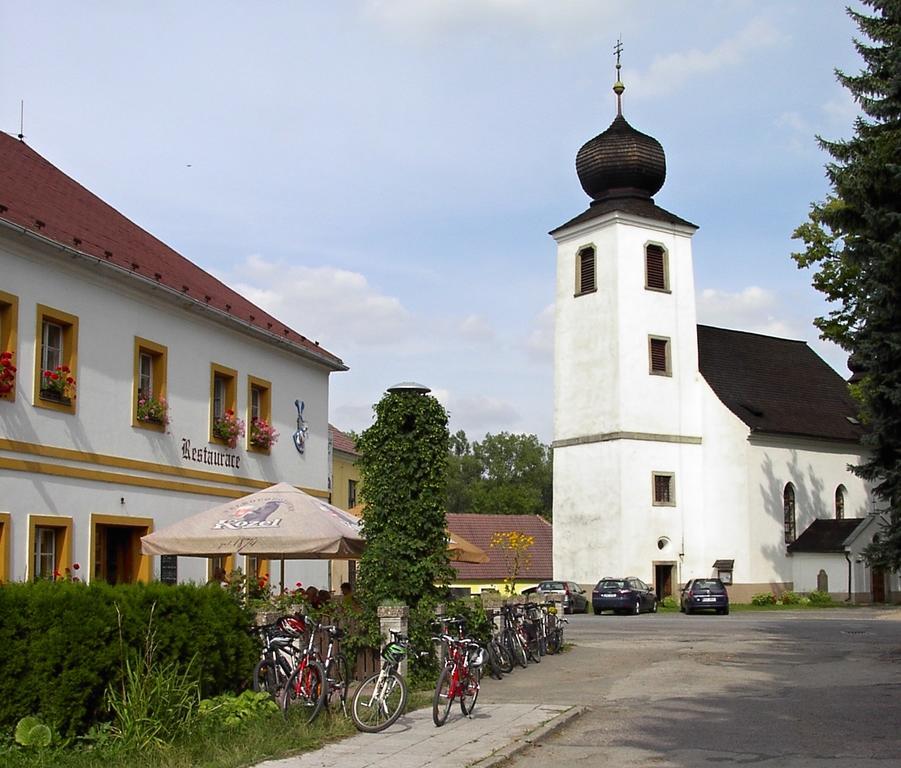 Pension A Restaurace Rudolec 호텔 Český Rudolec 외부 사진